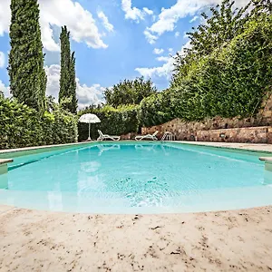 Fonte Del Castagno Aparthotel